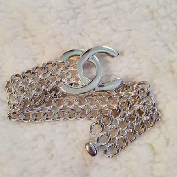 Chanel triple chain CC turn lock silver bracelet - Picture 5 of 15
